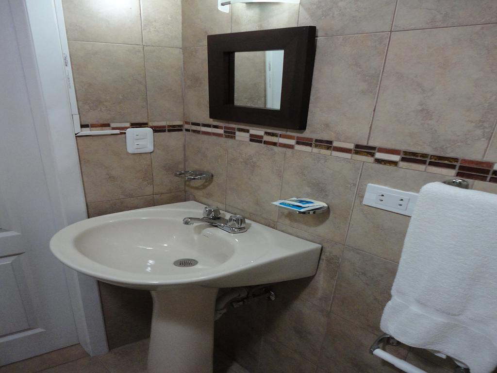 Hotel Rincon Escandinavo Кито Экстерьер фото