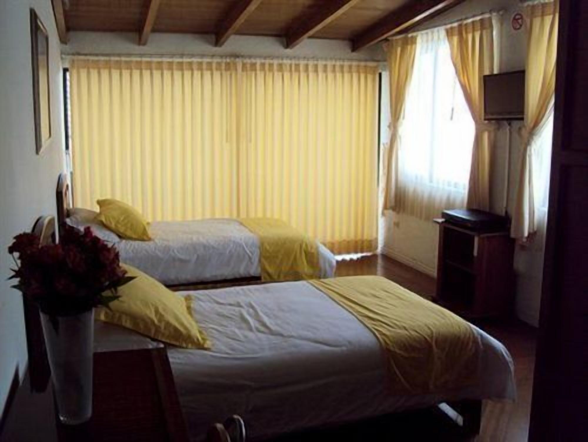 Hotel Rincon Escandinavo Кито Экстерьер фото