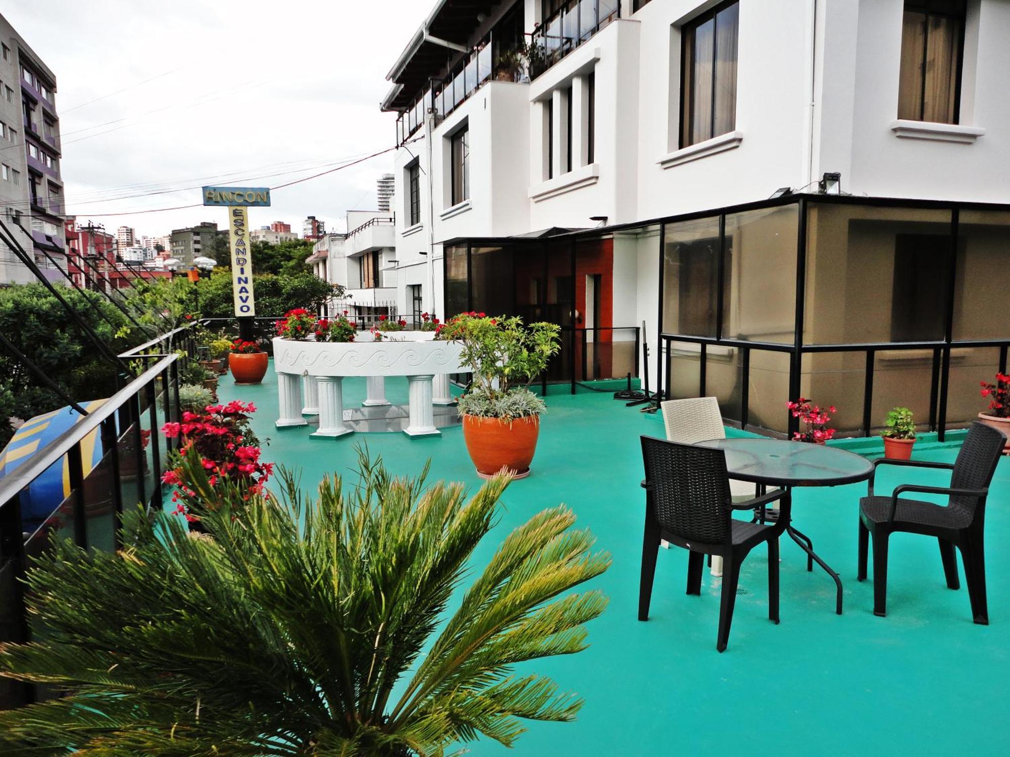 Hotel Rincon Escandinavo Кито Экстерьер фото
